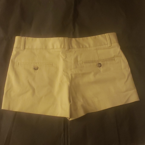 Theory khaki shorts - Picture 2 of 6